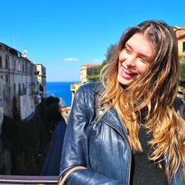 nicolleh avatar